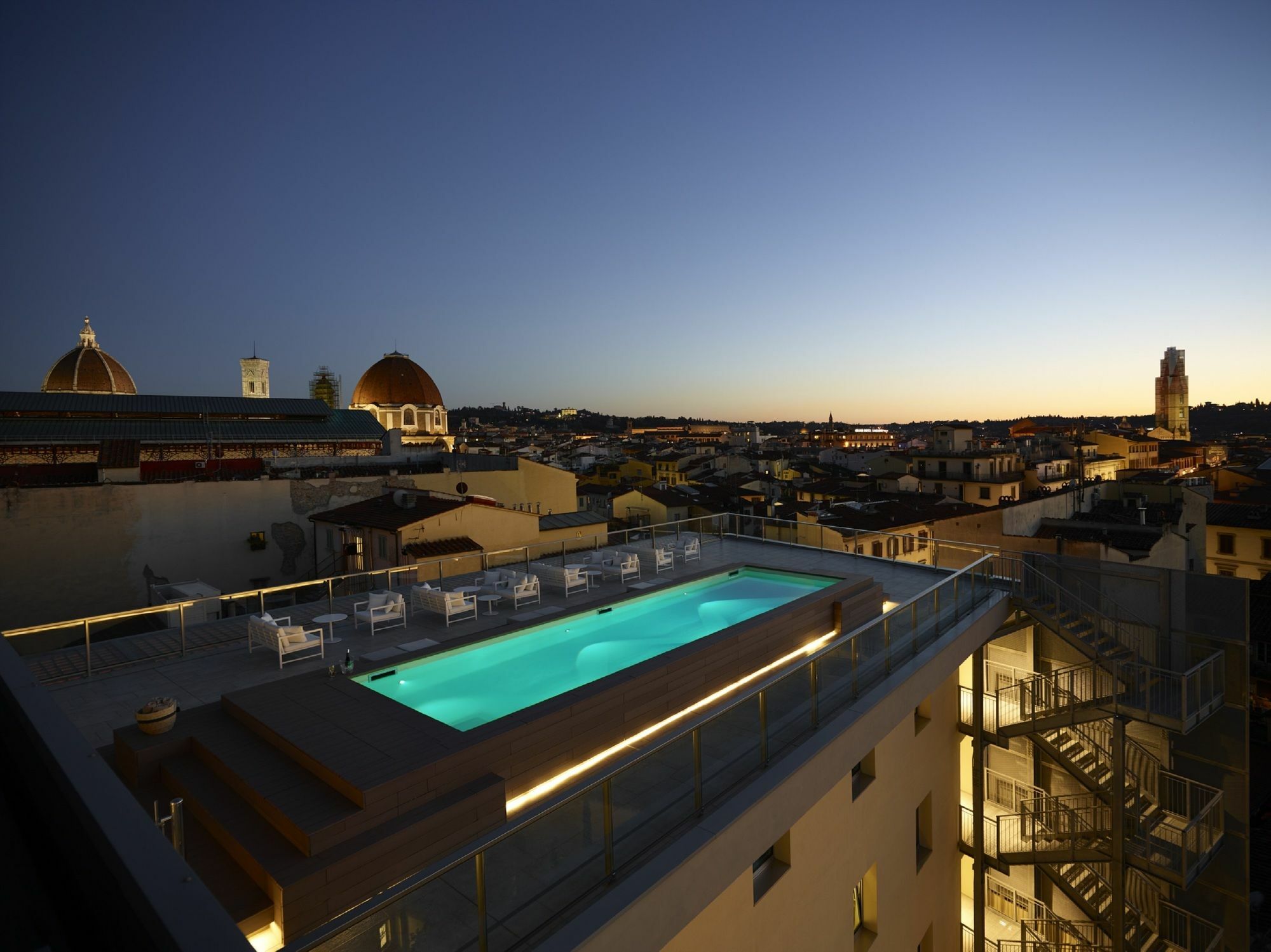 Glance In Hotel Florencia